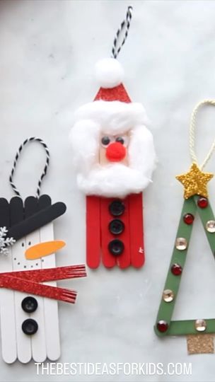 Stick Ornaments, Popsicle Stick Ornaments, Popsicle Stick Christmas Crafts, Diy Snowman Ornaments, Diy Schneemann, Snowman Crafts Diy, Crafts And Activities For Kids, Christmas Crafts To Sell, Christmas Crafts For Kids To Make