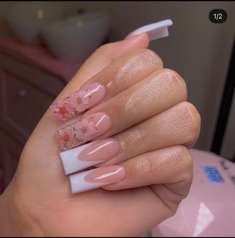 Classy Acrylic Nails Square, Square Acrylic Nails French, Nails Quinceanera, Encapsulated Nails, Romantic Nails, Diy Acrylic Nails, Ombre Acrylic Nails, French Tip Acrylic Nails, French Acrylic Nails