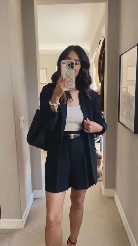 Short Outfits For Work, Styling Tailored Shorts, Shorts And Blazer Outfit, Blazer Set Outfit, Shorts Suit For Women, Tailored Shorts Outfit, Vietnam Tailor, Blazer Short Set