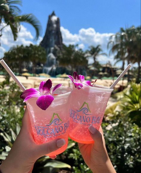 Volcano Bay Aesthetic, Volcano Bay Outfit, Volcano Bay Universal, Volcano Bay Orlando, Drinking Around The World Epcot, Orlando Aesthetic, Universal Studios Orlando Trip, Iced Lattes, Dream Holidays