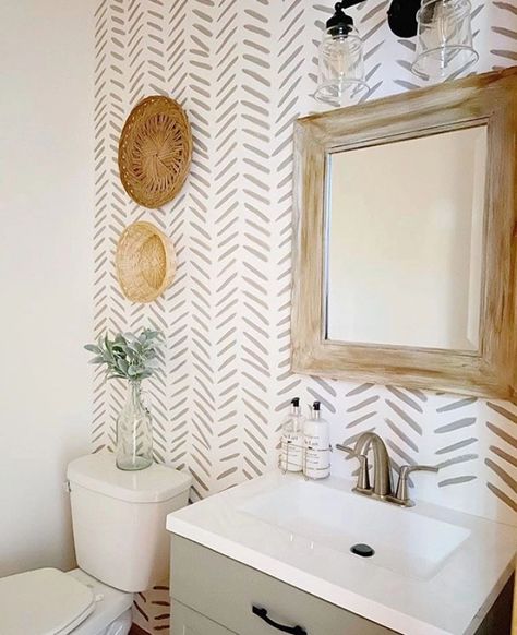 Bathroom Accent Wall, Bathroom Accents, Accent Wall Paint, Diy Accent Wall, Wallpaper Accent, Wallpaper Accent Wall, Coastal Farmhouse, Bathroom Renos, Kids' Bathroom