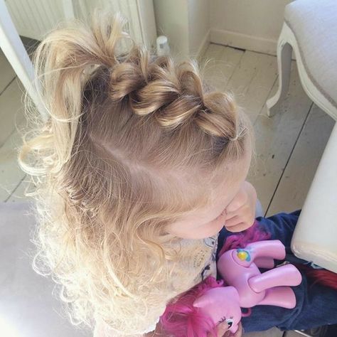 Cute Baby Girl Hairstyles, Sweethearts Hair Design, Cute Toddler Hairstyles, Festival Make Up, Hairstyles Cute, Girl Hair Dos, Toddler Hairstyles Girl, Flower Girl Hairstyles