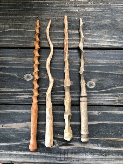 Wooden Wands Diy, Carving A Walking Stick, Wooden Wands Handmade, Carving Sticks, Wand Carving, Homemade Wands, Driftwood Wand, Wands Ideas, Handmade Wands