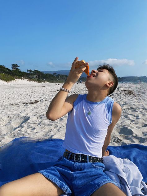 #beach #gay #summer #pizza #summeroutfitmen Beach Pizza, Summer Pizza, Boy Outfits Aesthetic, Gay Outfits, Gay Outfit, Siargao, Men Beach, Outfits Men, Summer Boy