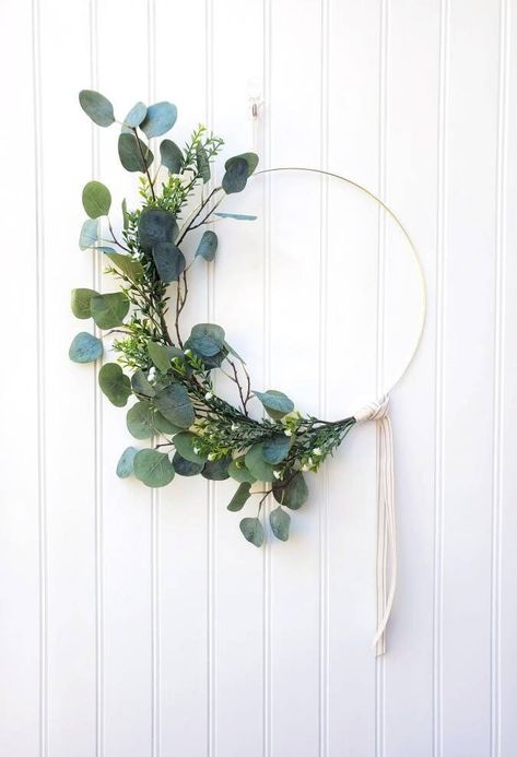 Gold Hoop Wreath, Wreath Minimalist, Minimalist Wreath, Plant Centerpieces, Personalized Wreaths, Fun Wreath, Modern Wreath, Spring Door Wreaths, Fall Door Decorations