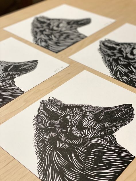 Linoleum Ideas, How To Draw Wolf, Draw Wolf, Lino Cut Ideas, Block Stamping, High School Art Lessons, Woodcut Art, Class Displays, Linoleum Block Printing