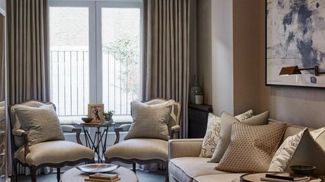 A Chelsea Pied-à-Terre, By Sophie Paterson - Beauty Expert Sophie Paterson Interiors, Sophie Paterson, Contemporary Classic, Classic Interior, A Living Room, Interior Design Studio, Living Room Inspiration, Luxury Living Room, The Wall