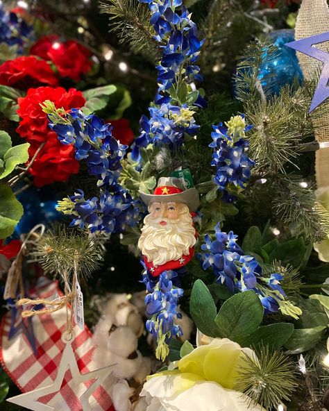 One thing I have learned about creating a Texas themed tree… ☝🏼 When in doubt, add more bluebonnets! 💙 Texas Christmas Tree, Theme Christmas Tree, Texas Theme, Texas Christmas, Blue Bonnets, The Christmas, Christmas Ideas, Texas, Christmas Tree