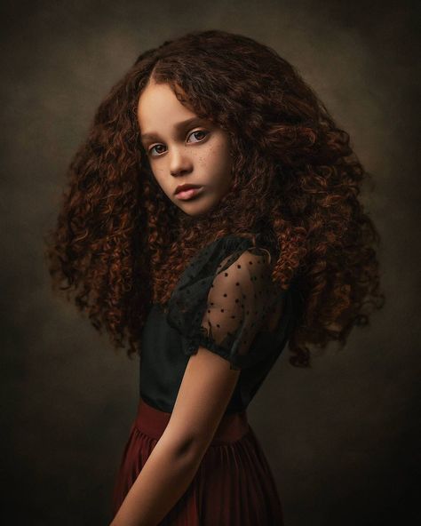 Fine Art Photographer on Instagram: “Happy 1st day return for UK Photography Studios❤️❤️❤️ Lets hope this is a big step to go back to our normality 🙌 Anaya ❤️ #portrait…” Portraits Studio, Family Studio Photography, Senior Photography Poses, Children Portraits, Fine Art Portrait Photography, Art Photography Portrait, Fine Art Portraiture, Photography Studios, Uk Photography