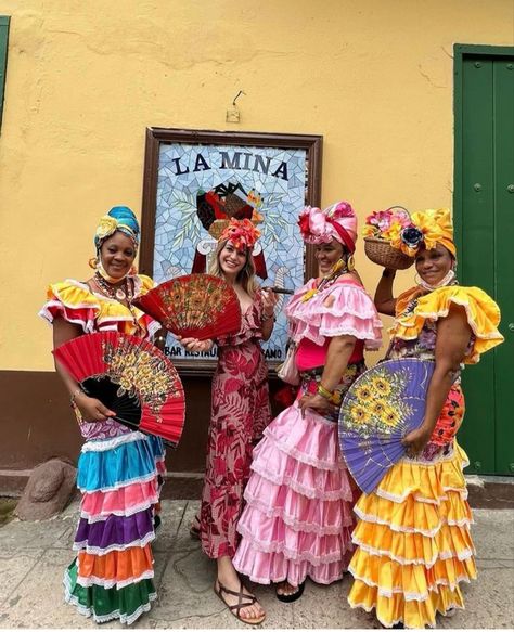 Cuba Culture People, Cuba Traditional Clothing, Cuba Aesthetic Outfit, Cuban Clothing Women, Cuba Party Outfit, Colombian Fashion Traditional, Traditional Cuban Clothing, Cuban Traditional Dress, Jamaican Cultural Outfits