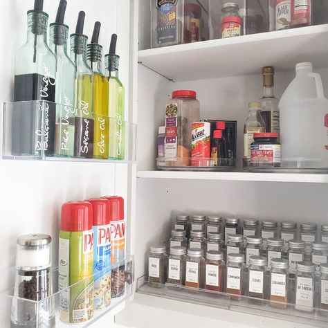 Spice Cabinet Organization, Kitchen Storage Hacks, House Organisation, Small Kitchen Storage, Kitchen Organization Pantry, Spice Cabinet, Vinyl Collection, The Home Edit, Apartment Organization