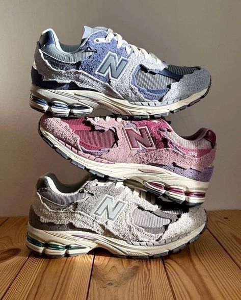 New Balance Shoe, Shoe Aesthetic, Pretty Shoes Sneakers, Shoes Outfit Fashion, Fresh Shoes, Cute Sneakers, Hype Shoes, Girly Shoes, Aesthetic Shoes