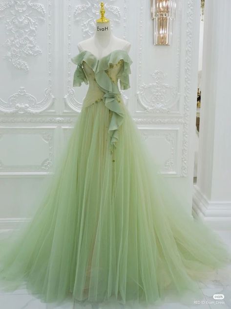 Green Princess Dress, Dress With Flutter Sleeves, Green Tulle, Long Formal Dress, Fantasy Dresses, Prom Dress Inspiration, Fantasy Gowns, Fairytale Dress, Prom Outfits