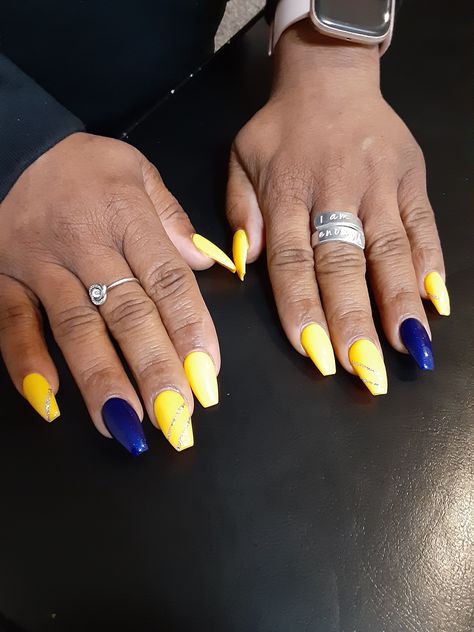 Blue And Yellow Nail Ideas, Swimming Nails, Blue And Yellow Short Nails, Mustard Yellow And Blue Nails, Navy And Yellow Nails, Yellow And Blue Nails Designs, Yellow And Navy Blue Nails, Blue And Yellow Nail Designs, Short Nail Designs Yellow And Blue