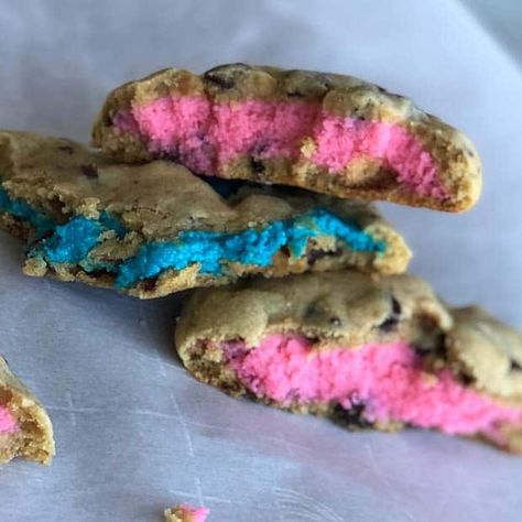 Gender Desserts, Gender Reveal Food Ideas, Gender Reveal Dessert, Gender Reveal Food, Shower Snacks, Gender Reveal Party Food, Gender Reveal Party Ideas, Reveal Party Ideas, Simple Gender Reveal