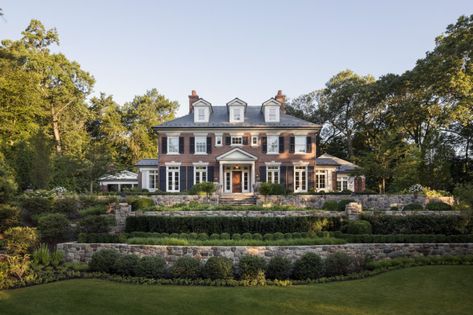 Georgian Colonial Masterpiece - Architectural & Interior Photography Georgian Colonial House Exterior, Georgian Colonial House, Colonial House Exterior, Georgian Colonial, Colonial House Exteriors, Georgian Style Homes, Colonial Mansion, Mansion Exterior, Georgian Architecture