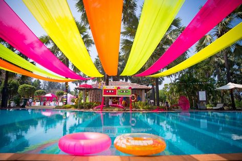 Holi Decor, Sangeet Ideas, Pool Wedding Decorations, Neon Pool Parties, Wedding Pool Party, Ibiza Party, Pool Shade, Pool Party Themes, Sunset Party