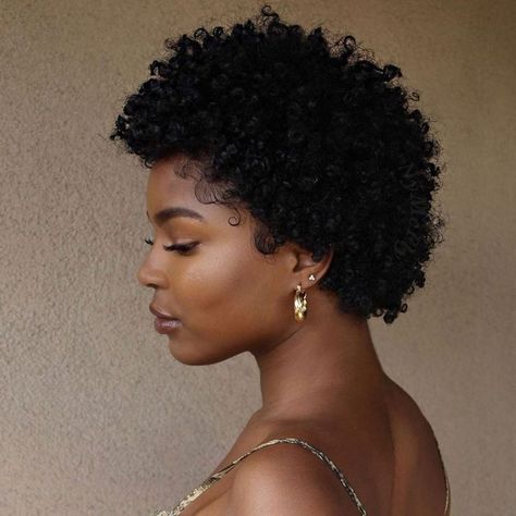 Big Chop Natural Hair, Short Natural Curly Hair, Curly Fro, Twa Hairstyles, Natural Hair Cuts, Natural Hair Short Cuts, Pelo Afro, 4c Hair, Big Chop