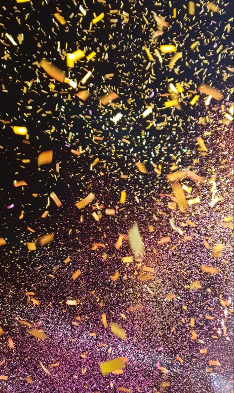 #confetti #concert #concertphotography #aesthetic #aestheticwallpaper #wallpaper Party Confetti Aesthetic, Concert Confetti Aesthetic, Yellow Concert Aesthetic, Eras Tour Confetti Wallpaper, Taylor Swift Aesthetic Background, Concert Aesthetic Pictures, Taylor Swift Confetti, Taylor Swift Concert Aesthetic, Eras Tour Confetti