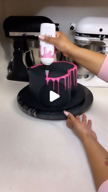 Tiera T on Instagram: "Finally got to do another drip heart cake 😮‍💨 I was soo excited when I got this order & can’t wait to share the final design. Sneak peek on my stories 💗🖤   #cakereels #instacake #cakeart #igcakes #cakesofig #cakedecorating #cupcakes #heartcake #vintagecake #vanillabuttercream #caketip #cincycakes #buttercreamtutorial #igbakers #cakeoftheday #cincinnatibaker #sweetiebirdcakes #instadaily #fyp" Spooky Heart Cake, Heart Shaped Halloween Cake, Rose Gold Heart Cake, Heart Drip Cake, Pink And Black Heart Cake, Cake With Hearts Decoration, Halloween Heart Cake, Heart Shape Cake Designs For Birthday, Heart Cakes Ideas