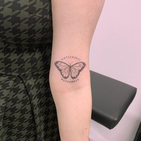 Peta on Instagram: “Thank you Kaitlyn! 🦋  - - - #butterfly #antisocialbutterfly #butterflytattoo #finelinetattoo #dotwork #blackink #design #instaart…” Anti Social Butterfly Tattoo, Anti Social Tattoo, Antisocial Tattoo, Antisocial Butterfly Tattoo, Anti Social Butterfly, Antisocial Butterfly, Social Butterfly, Design Drawings, Fine Line Tattoos