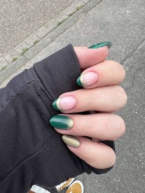 Nails green short nails marvel loki acrylic nails X Men Nails, Marvel Nails Short, Marvel Acrylic Nails, Harry Inspired Nails, Simple Marvel Nails, Loki Acrylic Nails, Marvel Nail Ideas, Marvel Gel Nails, Loki Nails Designs