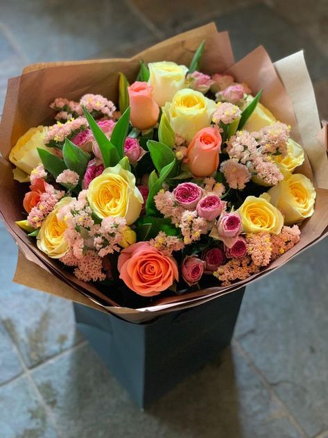 Yellow Flowers Bouquet, Bright Pink Roses, Yellow And Pink Flowers, Orchid Flower Arrangements, Flower Shop Decor, Birthday Flowers Bouquet, Luxury Flower Bouquets, Flower Arrangements Simple, Modern Flower Arrangements