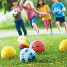 Five fun outdoor games to keep in mind for this summer Outside Games, Spring Games, Fun Outdoor Games, Pe Games, Outdoor Games For Kids, Special Friends, Outdoor Activities For Kids, Children Playing, Backyard Games