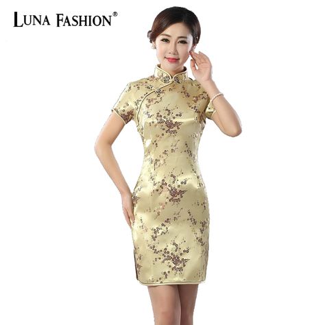 … Plus Size Chinese, Chinese Font, Traditional Chinese Dress, Mini Gold, Dress Attire, Chinese Dress, Dress Plus Size, Traditional Chinese, Cheongsam