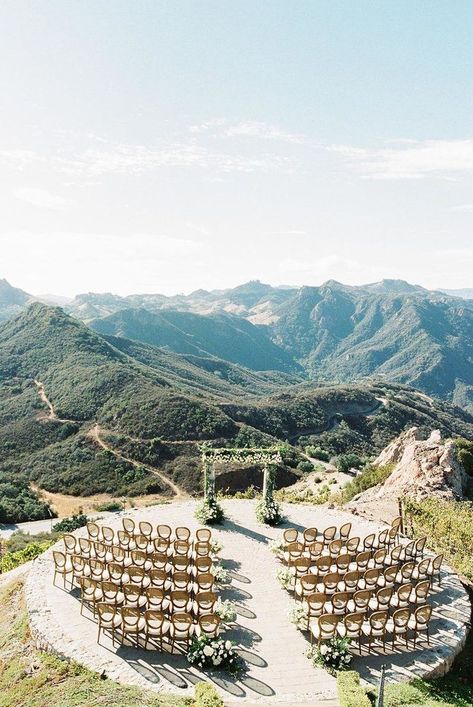 Elegant Malibu Rocky Oaks Wedding with Verdant Florals | Ruffled Blog | Premiere Party Rents | Scenic Mountain Wedding | Malibu Wedding | Outdoor Ceremony | Verdant Florals | Elegant Reception Malibu Rocky Oaks Wedding, Wedding Locations California, Malibu Rocky Oaks, Malibu Wedding, Outdoor Wedding Ceremony, Vineyard Wedding, Popular Wedding, Mountain Wedding, Outdoor Ceremony