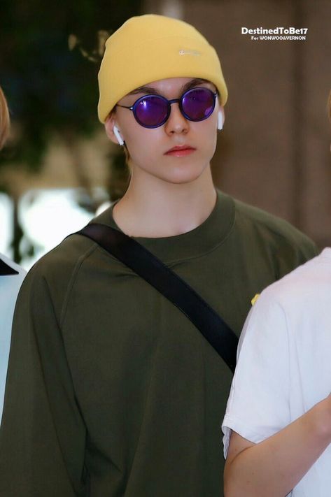 180528 #SEVENTEEN at Gimpo Airport Heading to Japan - Vernon Vernon Airport, Fanfiction, Seventeen, Snapchat, Books Wattpad, Wattpad, Books