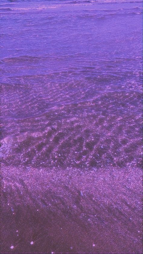 #beach #waves #purple #photography #sand #wallpaper #wallpaperiphone #shinee #beautifulplaces #aestetic Purple Beach Wallpaper, Purple Beach Aesthetic, Purple Mermaid Aesthetic, Purple Sand Beach, Leo Painting, Purple Hour, Purple Photography, Sand Wallpaper, Purple Waves