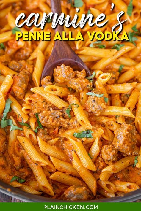 Vodka Spaghetti, Vodka Penne Pasta, Pasta Italian Sausage, Penne Vodka Sauce, Sausage Penne Pasta, Sausage Penne, Pasta Alla Vodka, Vodka Sauce Recipe, Vodka Sauce Pasta