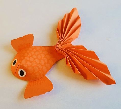 Origami Fish Easy Step By Step, Fish Origami Easy, 3d Fish Craft, Koi Fish Craft, Fish Diagram, Cardboard Fish, January Crafts For Kids, Origami Fish Easy, Koi Origami