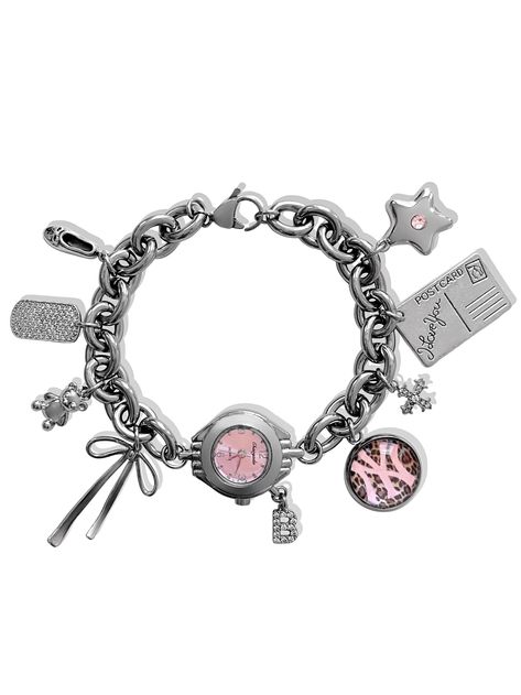 Sweet as can be ౨ৎ Introducing the 'ON THE WAY' charm bracelet - featuring the most precious pendants paired alongside a soft pink watch face, this accessory is bound to become a treasured piece in your jewelry collection. Trust us, compliments are waiting... ♡ Made with stainless steel chain, cubic zirconia and stainless steel pendants. ♡ Battery powered watch face (battery included). ♡ Included charms: Ballet slipper, CZ tag, teddy bear, ribbon bow, custom CZ letter, custom photo charm, CZ cro Pink Watch Face, Star Locket, Charm Watch, Xoxo Jewelry, Charm Bracelet Watch, Pink Watch, Custom Bracelet, Jewelry Accessories Ideas, Customized Jewelry