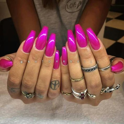 Nail Designs For 2023, Magenta Nails, Cute Summer Nail Designs, Summer Nail Designs, Glamour Nails, Pink Nail, Pink Acrylic Nails, Neon Nails, Hot Nails