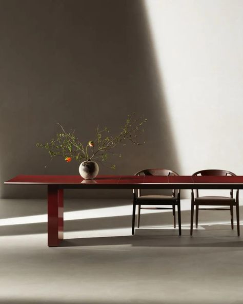 The presence of burgundy (or Ox Blood) was prominent at this year's Milan Design Week, indicating a noteworthy comeback in the field of interior design. This rich and inviting colour, reminiscent of the 70s style, may become a commonplace hue in time.⁠ ⁠ #InteriorDesign #BurgundyTrend #70sInspired #HomeDecor #LuxuryLiving #DesignTrends #MilanDesignWeek #BurgundyResurgence #salondelmobile2024 #RetroInspiration #EnhancingHomes #PremiumLiving #InnovativeDesign ⁠ ⁠ @bebitalia @cassina @gucci @min... Burgundy Interior Design, Burgundy Interior, Milan Design, Minimalist Interior Design, Milan Design Week, 70s Style, Design Week, 70s Inspired, Minimalist Interior