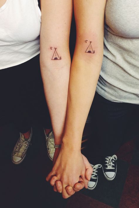 Best friend matching tipi tattoos from camp Unique Friendship Tattoos, Unique Best Friend Tattoos, 3 Best Friend Tattoos, Cute Best Friend Tattoos, Small Wave Tattoo, Small Sister Tattoos, O Tattoo, Omerta Tattoo, Men Tattoos