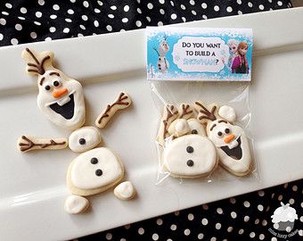 Frozen Cookies Disney, Olaf Cookies, Frozen 3rd Birthday, Frozen Themed Party, Olaf Party, Olaf Birthday, Frozen Party Favors, Frozen Cupcakes, Instagram Cookies