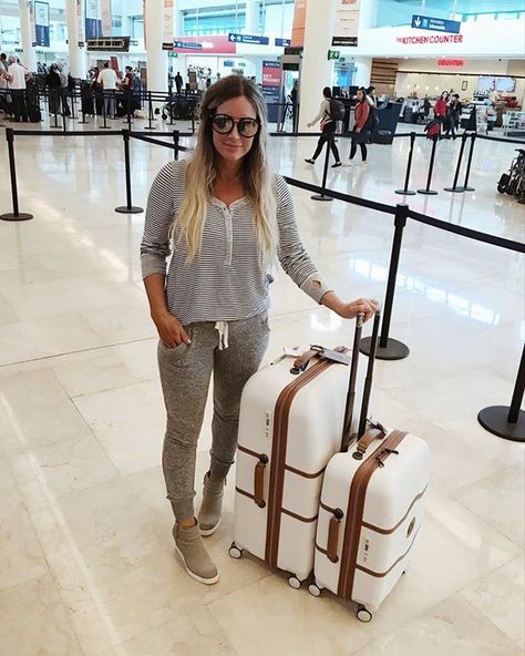 White Luggage Aesthetic, Brown Luggage, White Luggage, Neutral Wedges, Travel Wear, Comfy Clothes, Gray Sweatshirt, Closet Goals, Scottsdale Arizona