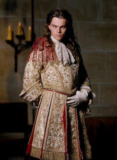 Leonardo De Caprio played Louis XIV in "Man In TheIronMask" - fictitious tale of Louis XIV and his supposed twin brother. The ral man I the iron mask was Fouquet, the architect of Versailles. Iron Mask, Leonardo Dicaprio Movies, Mask Images, Young Leonardo Dicaprio, John Malkovich, Leo Dicaprio, The Three Musketeers, Rms Titanic, Costume Drama