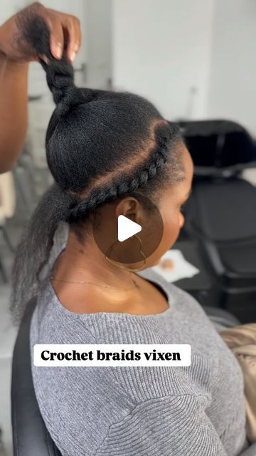 Lala l Experte Crochet Braids on Instagram: "👉Crochet braids vixen 
2 paquets mèches jumbo numéro 1b

#crochetbraids #crochetbraidstyles ##knotlessboxbraids #braidsfordays #coiffureafro #afrohairstyle #afrohair #cheveuxnaturels #hairgoals #hairstyleoftheday #hairtransformation #hairideas #hairideasforgirls" Crochet Straight Hair With Bangs, Crochet Cornrows Braids, Mens Haircut With Fade, Yarn Braids Styles Black Women, Crochet Braid Pattern For Box Braids, Crochet Updo Hairstyles Black Women, Crown Braids For Black Women, Crochet Hair Styles For Black Women, Crochet Hair Patterns