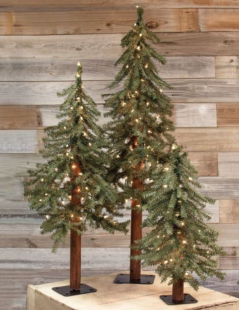 Alpine Christmas Tree, Alpine Christmas, Natal Country, Silver Christmas Decorations, Christmas Apartment, Christmas Tree Set, Country Christmas Decorations, Small Christmas Trees, Christmas Tree Ideas