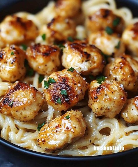 Easy Healthy Dinner Recipes Pasta, Quick Easy Egg Recipes, Boneless Ski Less Chicken Thigh Recipes, Low Cost Meals For Two, Quick Easy Casserole Recipes For Dinner, Spring Dinner Ideas Families, Chicken Supper Recipes, Supper Ideas With Chicken, Simple Quick Dinner Ideas