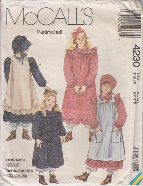 Pioneer Girl Costume, Pinafore Apron Pattern, Pioneer Costume, Pioneer Clothing, Pioneer Days, Pioneer Dress, Patron Vintage, Pinafore Apron, Costume Sewing Patterns