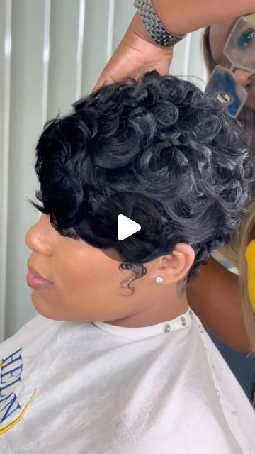 Pixie Waves, Black Hair Stylist, Black Pixie Cut, Short Pixie Wigs, Styling Wand, Shaved Side Hairstyles, Hot Haircuts, Short Hair Black, Short Sassy Hair