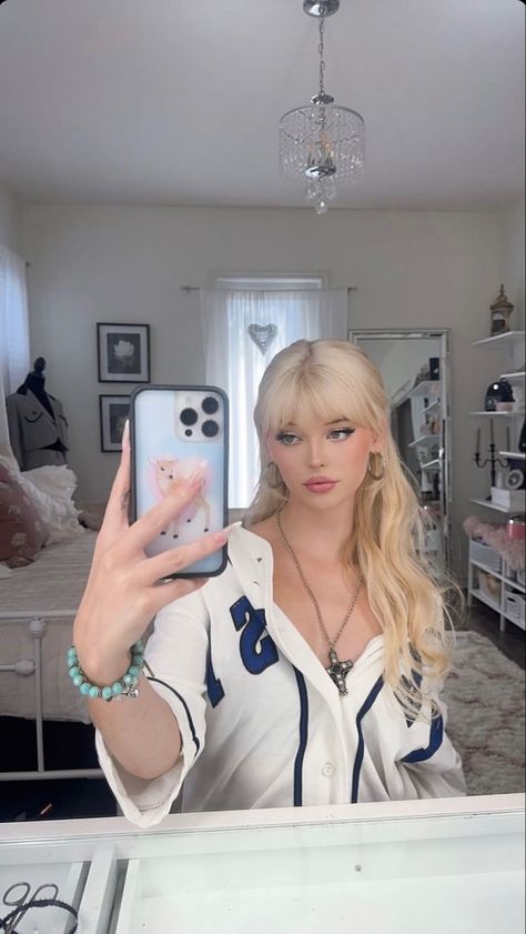 Loren Gray Instagram, Gray Instagram, Loren Gray, Anime Dancer, Beautiful People, Instagram Story, Cool Photos, Blonde, Grey