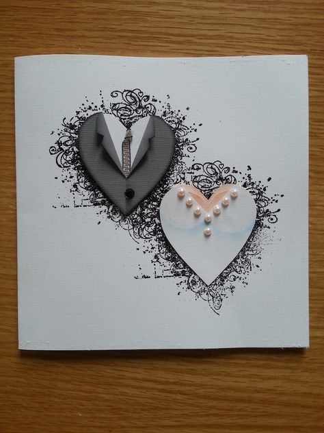 handmade wedding card from Lotta´s blog: Paper piecing ... hearts decorated as the torso of a groom and a bride ... clean and simple ... luv the clever design ... Anniversary Cards Handmade, Wedding Cards Handmade, 카드 디자인, Wedding Anniversary Cards, Engagement Cards, Heart Cards, E Card, Felt Toys, Creative Cards