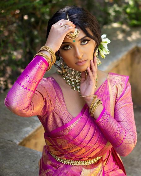 20 Trendy & Sexy Full Sleeve Blouse Designs To Make A Fashion Full Sleeve Saree, Full Sleeve Blouse Designs, Blouse With Full Sleeves, Sleeve Blouse Designs, Basic Blouse Designs, Full Sleeves Blouse Designs, Festival Saree, Sari Wedding, Full Sleeves Design