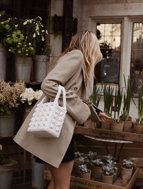 16 Best Beaded Bags — Camille Charriere Outfit Inspiration, Fashion trends 2019 #clothing, #outfits, #casual, #fashion, #style, #dresses, #shopping , #shop, #branding, #fall Cheap Purses, Embellished Bags, Simple Fall Outfits, Fall Handbags, Summer Handbags, Fashion Beads, Beige Outfit, Lv Bags, Pearl Bag